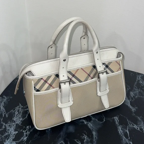 BURBERRY Leather Nylon Canvas Handbag Beige Ivory
Handbag AUTHENTIC - Picture 7 of 16